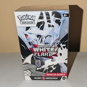 Pokémon White Flare Booster Bundle